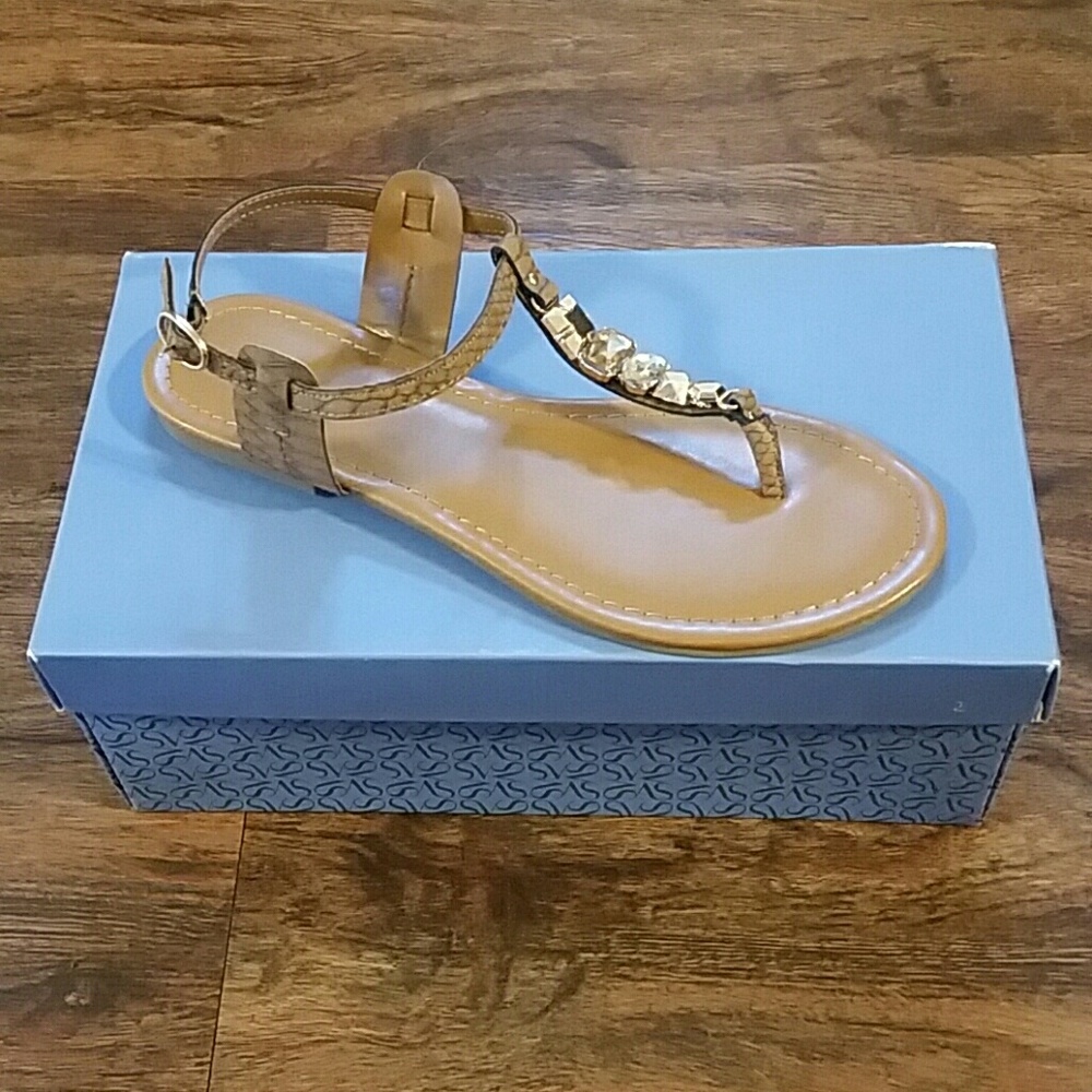Vera Wang Sandals NWT